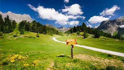 Sydtyrolen med Dolomiterna och Gardasjn, 24 maj