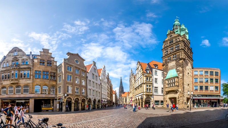 Köln, Münster & Övernattning i Lübeck